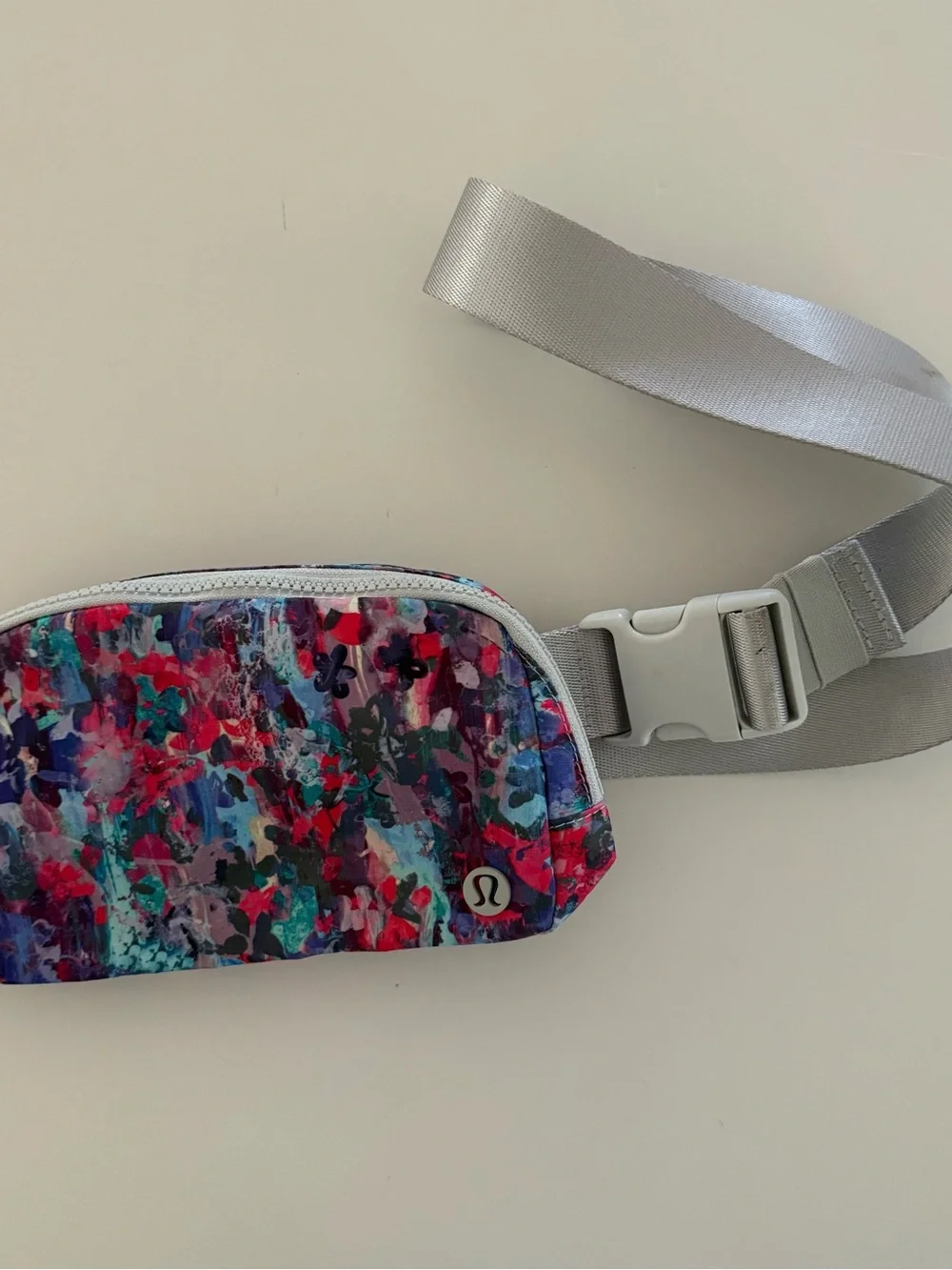 Lululemon Everywhere Belt Bag 1L Fanny Pack OS Flower Guide Multi/Vapor Travel